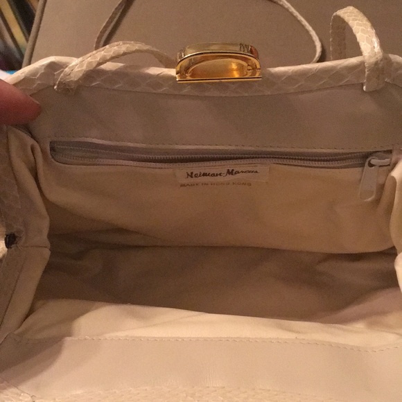 Vintage Creamy Off-white Snake Skin Bag - Picture 4 of 5